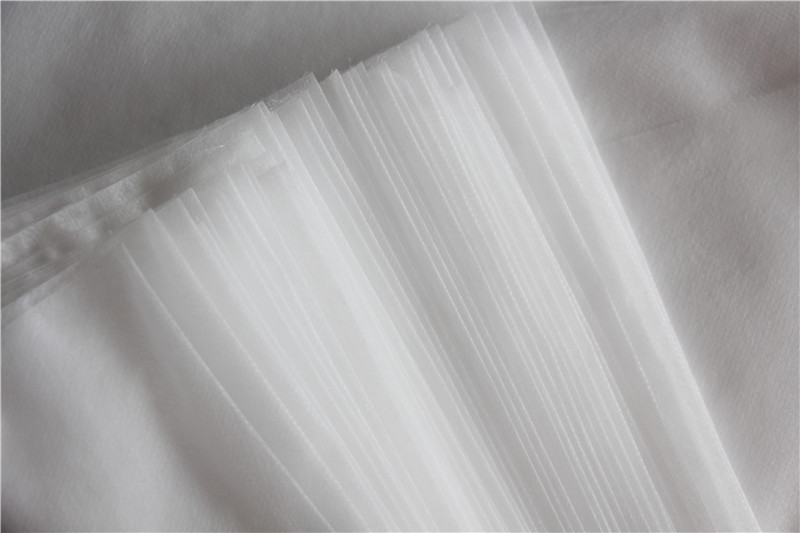 全自動無紡布熱壓頭套機(jī)HD-1520