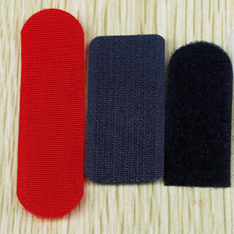 全自動(dòng)超聲波魔術(shù)貼剪切機(jī)HD-1406