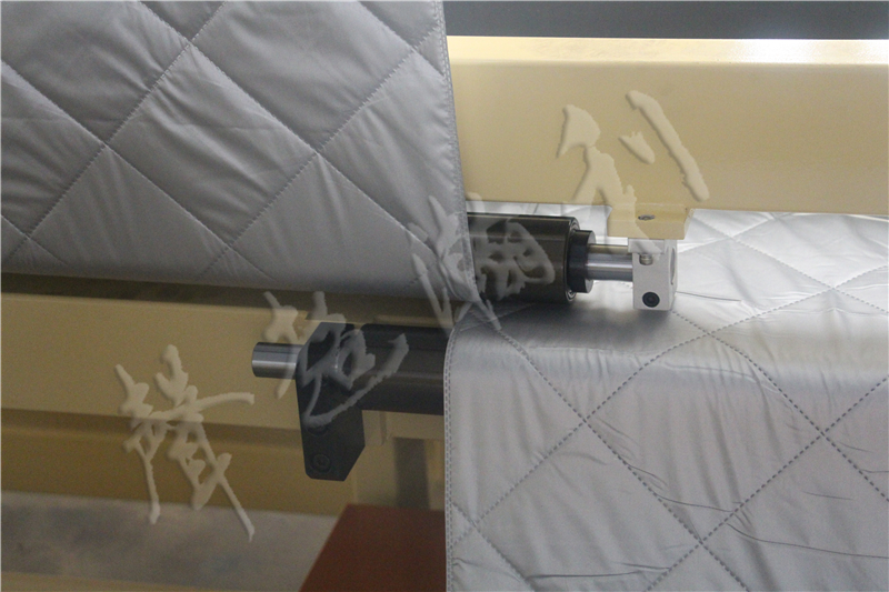 全自動超聲波接片機(jī)HD-0638