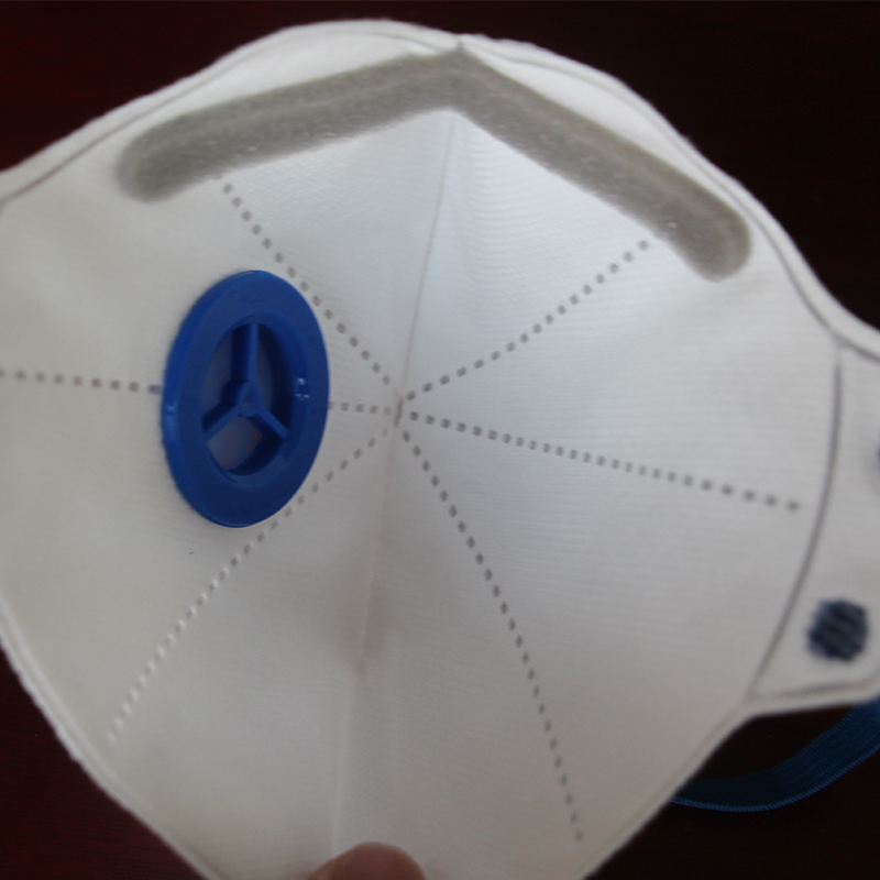 全自動折疊口罩機(海綿條+焊閥)HD-0658 全自動折疊口罩機(海綿條+焊閥)HD-0658