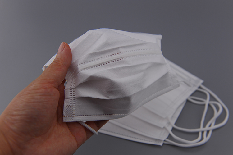 雙鼻梁平面口罩機(jī)HD-11124 雙鼻梁平面口罩機(jī)HD-11124