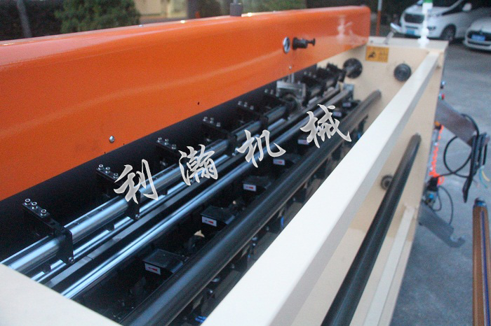 <a href='http://www.wingedpower.com.cn/xingyezixun/1133.html' target='1' style='font-size:14px; font-weight:bold; color:#ff0000;'>超聲波剪切機</a>